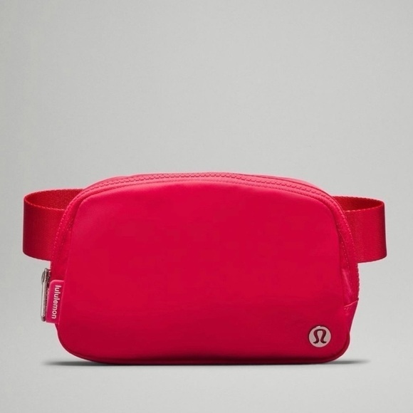 Lululemon Everywhere Belt Bag Lip Gloss Pink Crossbody Bag Nwt - Picture 1 of 6
